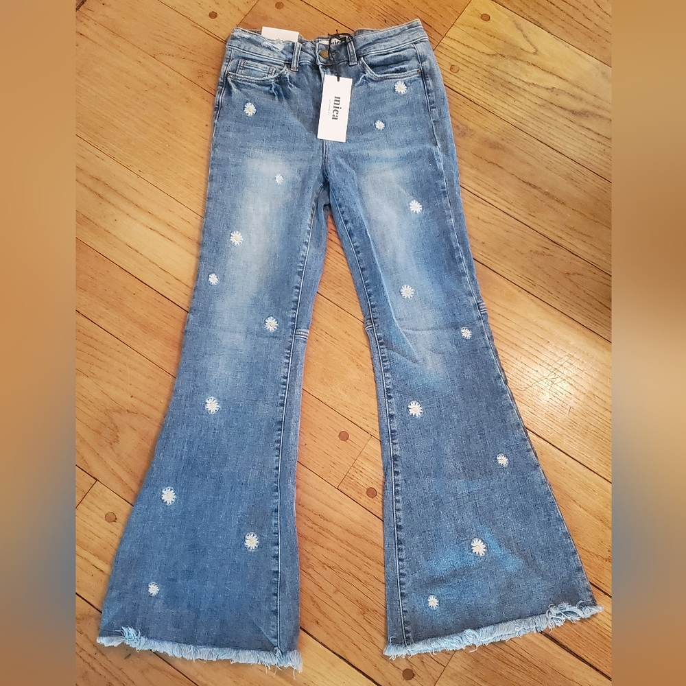 Stylish Blue Flared Women Jeans MICA NWT